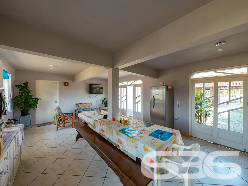 Casa a venda no bairro Pinheiros em Balneário Barr