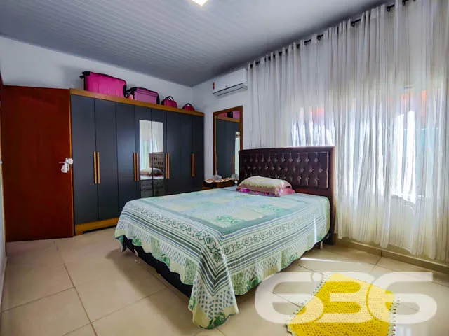 CASA TÉRREA EM LOCALIZAÇÃO PRIVILEGIADA – BALNEÁRI
