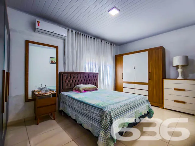 CASA TÉRREA EM LOCALIZAÇÃO PRIVILEGIADA – BALNEÁRI