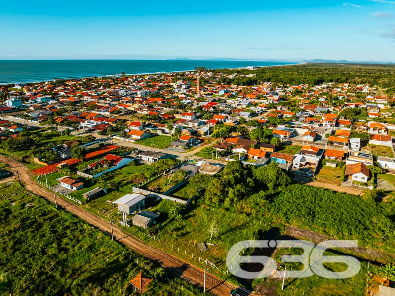 Terreno à venda no bairro Salinas, em Balneário Ba