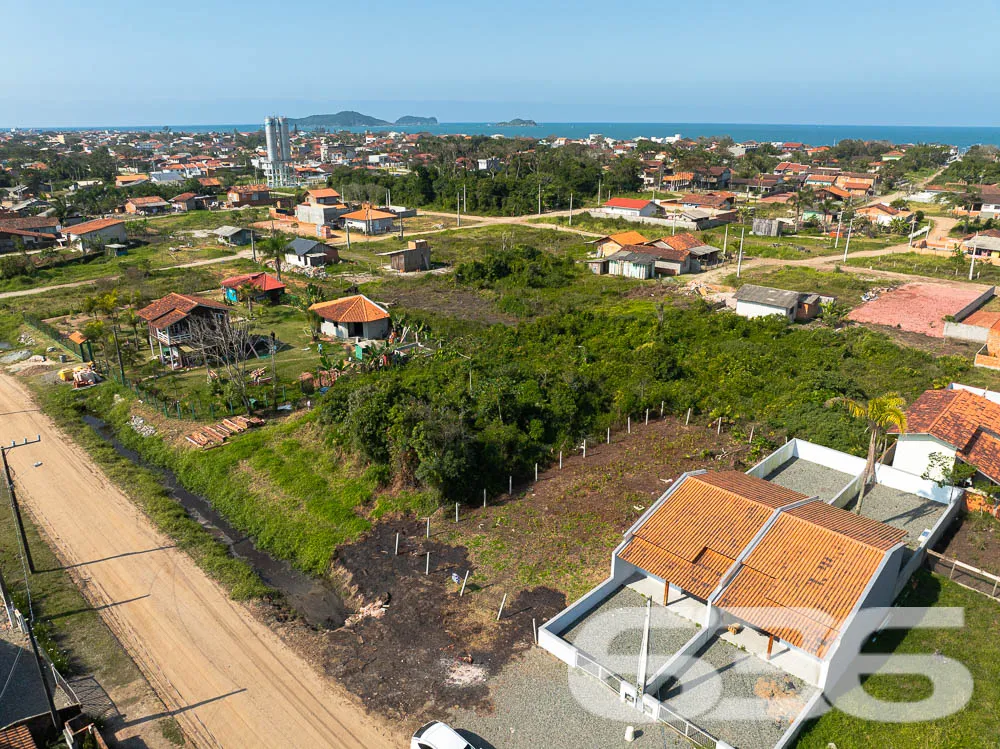 Descubra um mundo de possibilidades com este magní