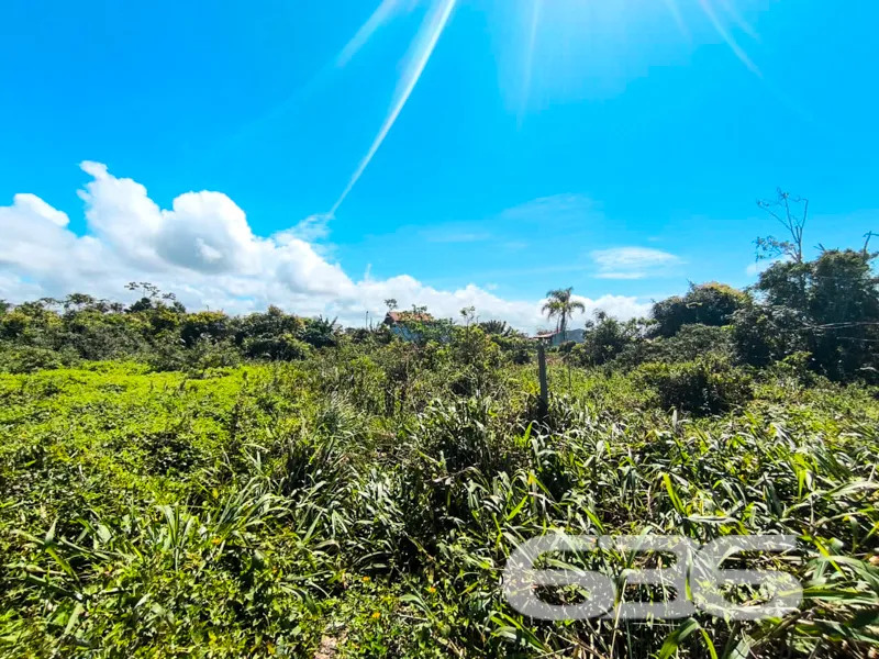 INVISTA NESTE TERRENO NO BAIRRO SALINAS, EM BALNEÁ