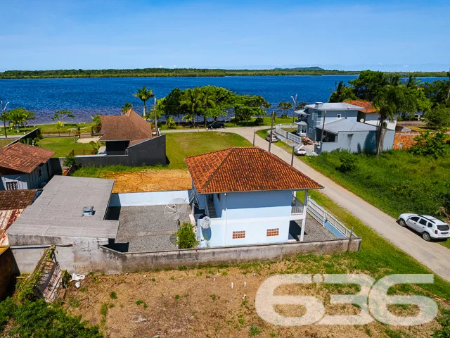 BELA RESIDÊNCIA COM 3 DORMITÓRIOS COM VISTA PARA A