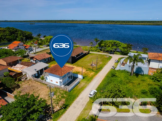 BELA RESIDÊNCIA COM 3 DORMITÓRIOS COM VISTA PARA A
