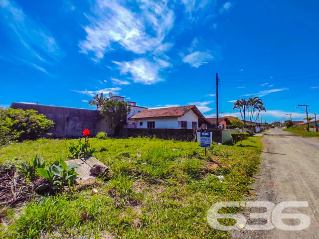 VENDE-SE LOTE NO CENTRO DE BALNEÁRIO BARRA DO SUL
