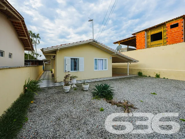Excelente Residência Térrea em Balneário Barra do 