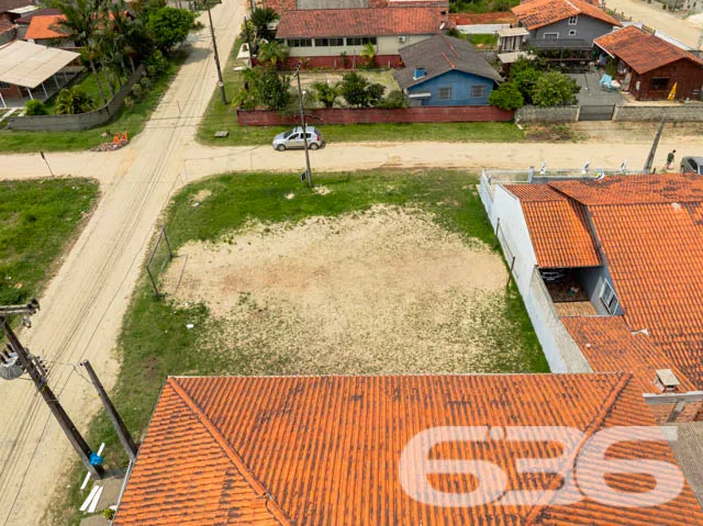 Terreno à Venda em Balneário Barra do Sul - Espaço