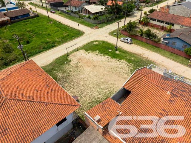 Terreno à Venda em Balneário Barra do Sul - Espaço