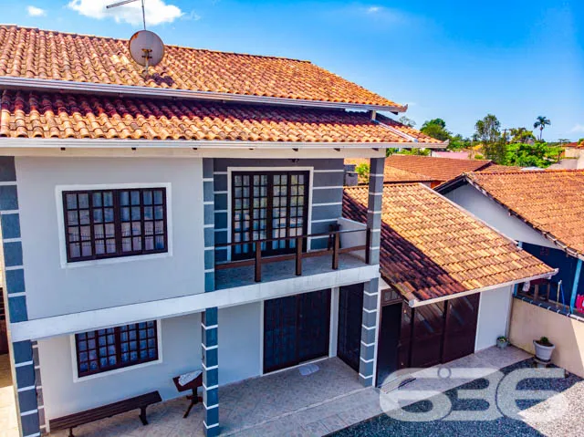 Descubra o Encanto de Morar em Balneário Barra do