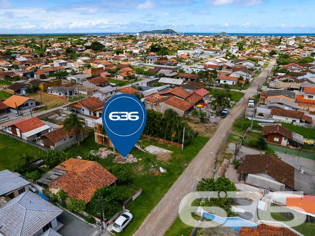 LOTE À VENDA NO CENTRO DE BALNEÁRIO BARRA DO SUL -