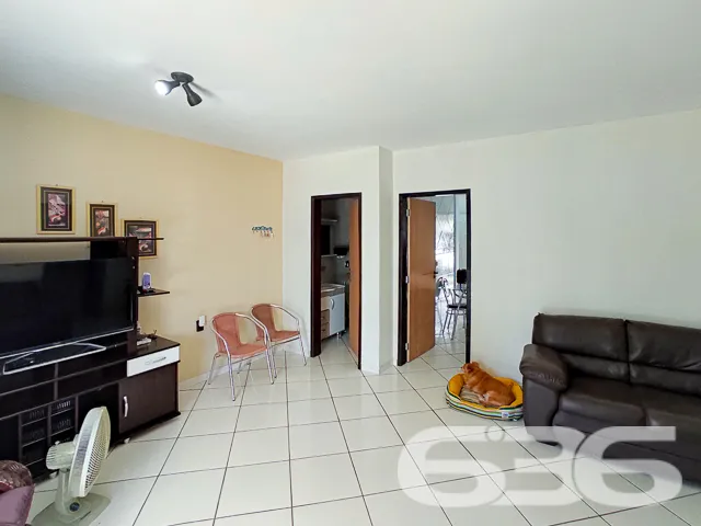 LINDA CASA COM SUÍTE + DORMITÓRIO EM SÃO FRANCISCO