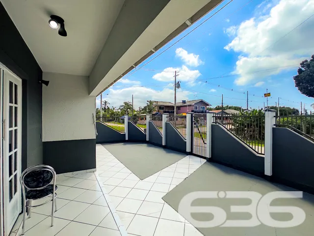 LINDA CASA COM SUÍTE + DORMITÓRIO EM SÃO FRANCISCO