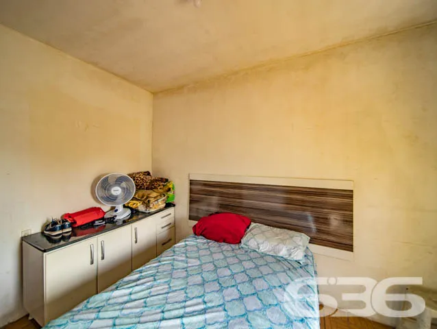 AMPLA CASA COM 5 QUARTOS, NO BAIRRO GUANABARA - Es