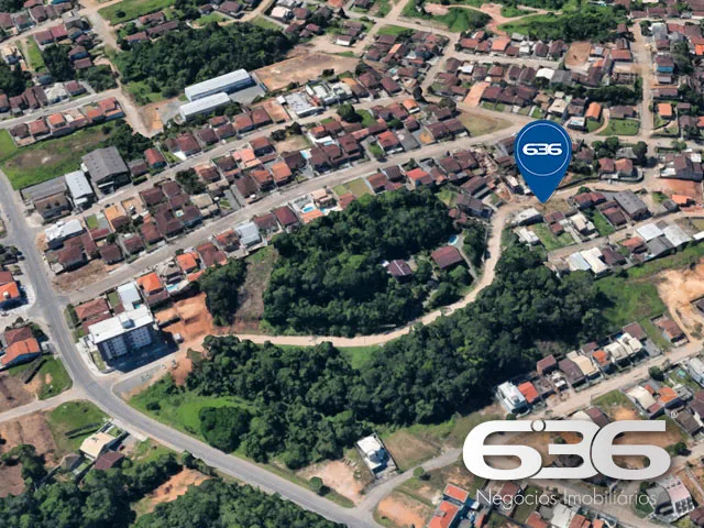LOTE À VENDA NO BAIRRO FLORESTA
Situado no bairro
