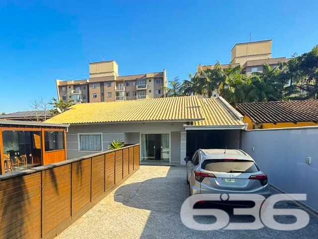 Descubra o espaço e a conveniência de uma residênc