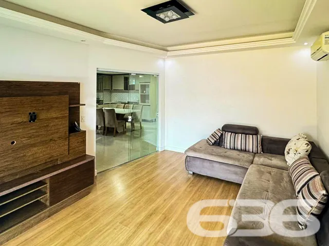 Descubra o espaço e a conveniência de uma residênc