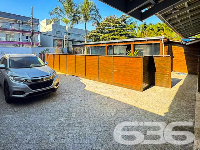 Descubra o espaço e a conveniência de uma residênc