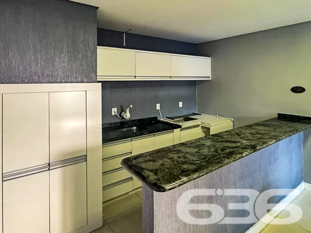Descubra o espaço e a conveniência de uma residênc