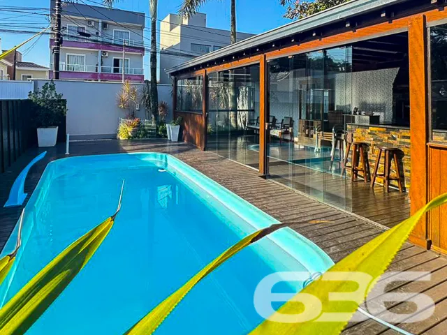 Descubra o espaço e a conveniência de uma residênc