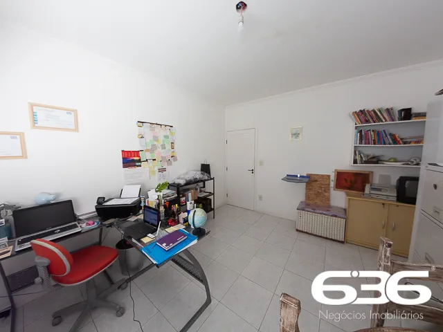 SOFISTICADA CASA DE 4 QUARTOS NO BAIRRO ANITA GARI