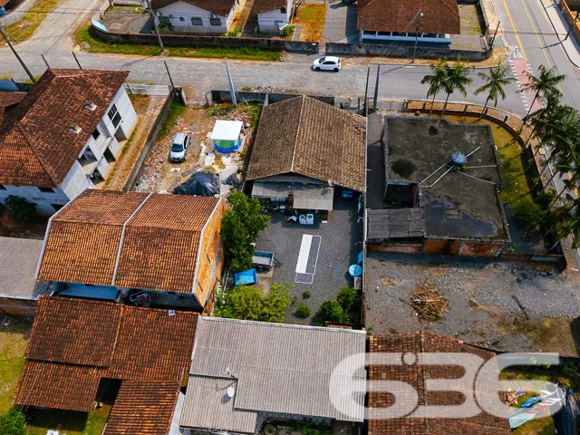 BAIRRO AVENTUREIRO: TERRENO AMPLO COM POTENCIAL IN