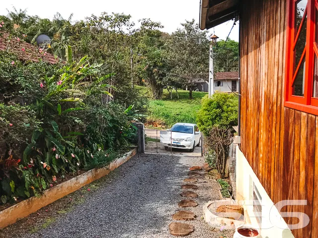 VENHA CONHECER ESSE IMĂVEL COM SUĂTE + 2 QUARTOS -