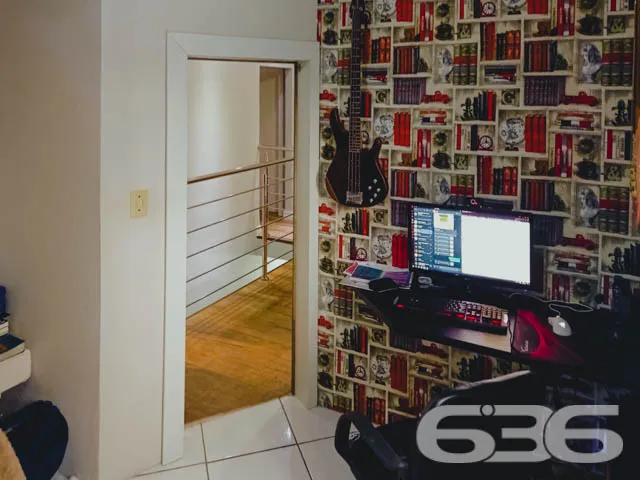 BELĂSSIMO SOBRADO COM 4 QUARTOS, NO BAIRRO BOA VIS