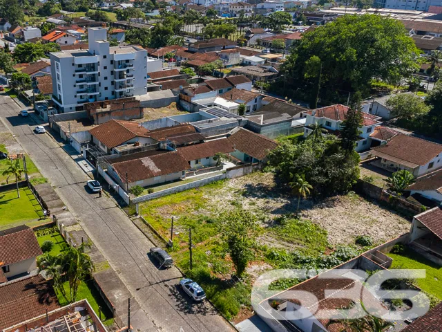 AMPLO TERRENO À VENDA NO BAIRRO BUCAREIN – OPORTUN