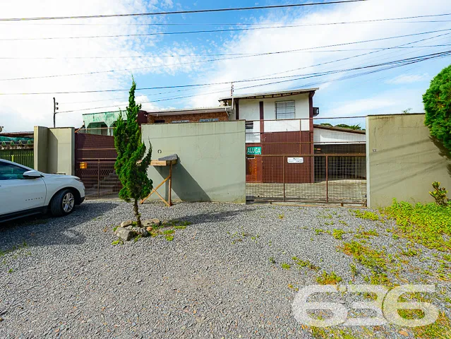 IMĂVEL COM FUNDOS PARA O RIO - BAIRRO BUCAREIN
Ap