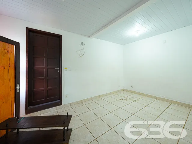 IMĂVEL COM FUNDOS PARA O RIO - BAIRRO BUCAREIN
Ap