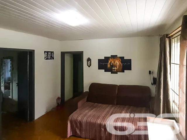 RESIDĂNCIA COM 2 SUĂTES + 2 QUARTOS NO BAIRRO FLOR