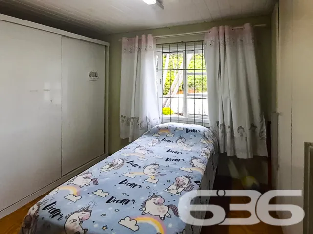 RESIDĂNCIA COM 2 SUĂTES + 2 QUARTOS NO BAIRRO FLOR