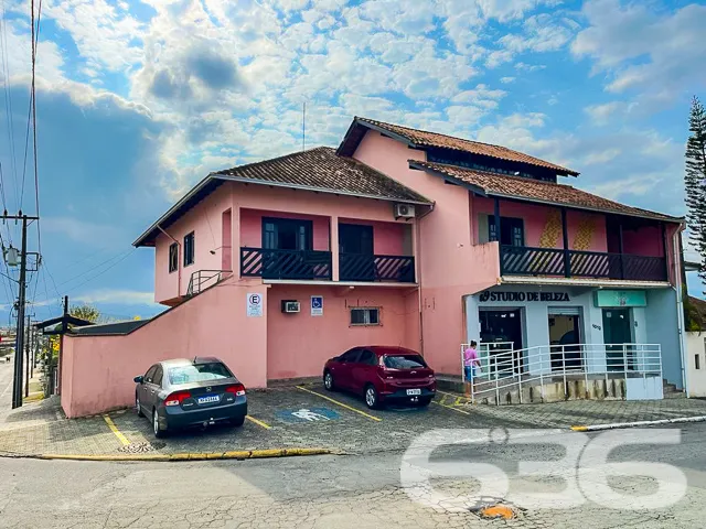CASA Ă VENDA NO BAIRRO ADHEMAR GARCIA EM JOINVILLE