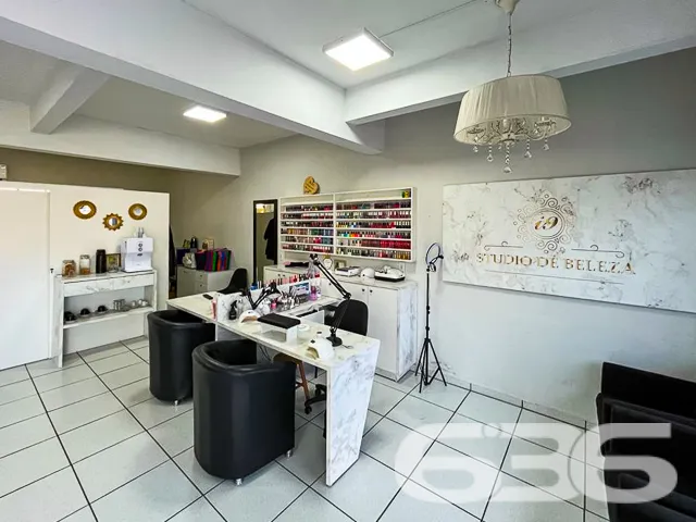 CASA Ă VENDA NO BAIRRO ADHEMAR GARCIA EM JOINVILLE