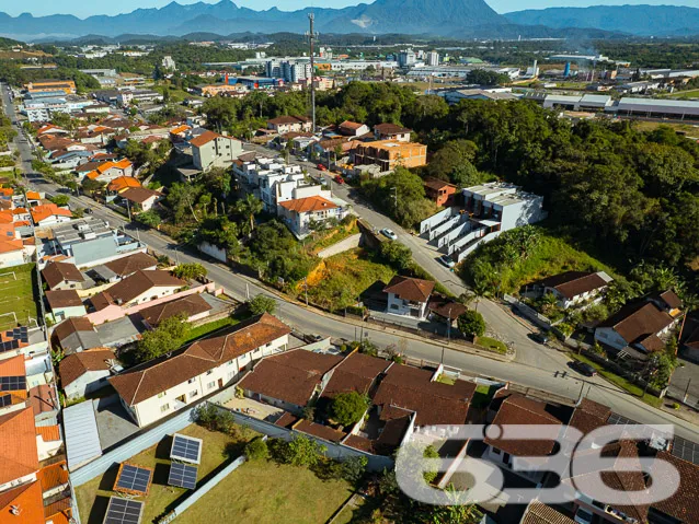 OPORTUNIDADE ÚNICA: TERRENO IDEAL PARA PROJETO AMB