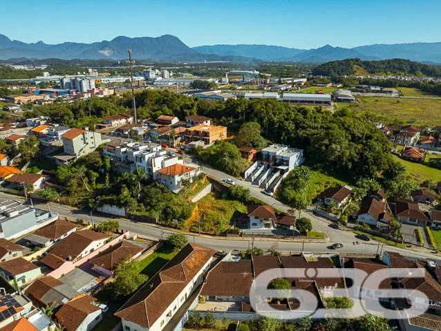 OPORTUNIDADE ÚNICA: TERRENO IDEAL PARA PROJETO AMB