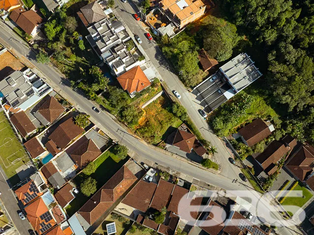 OPORTUNIDADE ÚNICA: TERRENO IDEAL PARA PROJETO AMB