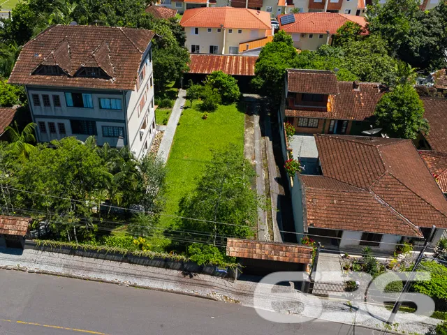 AMPLO LOTE NO BAIRRO BOM RETIRO – SUA OPORTUNIDADE