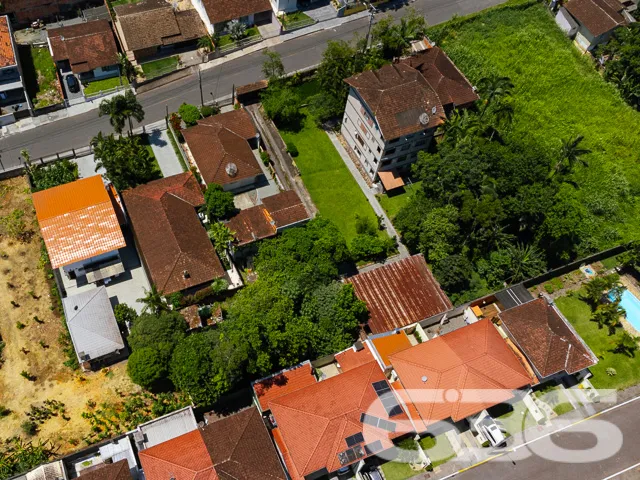AMPLO LOTE NO BAIRRO BOM RETIRO – SUA OPORTUNIDADE