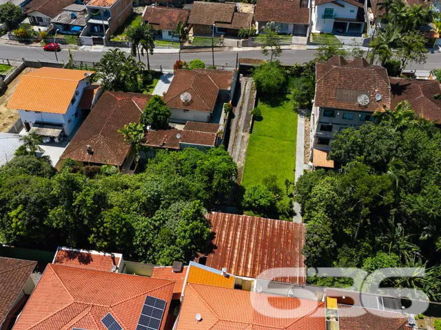 AMPLO LOTE NO BAIRRO BOM RETIRO – SUA OPORTUNIDADE