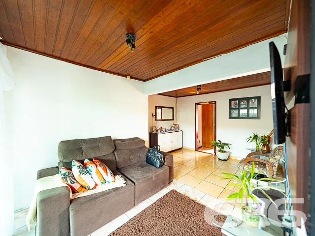 CONHEĂA ESTE IMĂVEL EM JOINVILLE - EXCELENTE LOCAL