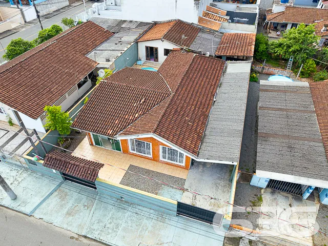 CONHEĂA ESTE IMĂVEL EM JOINVILLE - EXCELENTE LOCAL