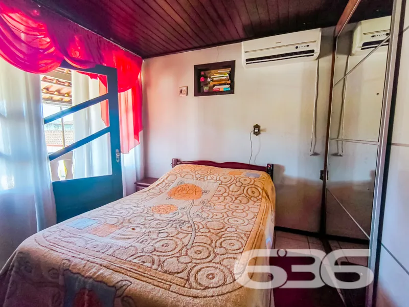 EXCELENTE SOBRADO COM 4 QUARTOS, NO BAIRRO COMASA,