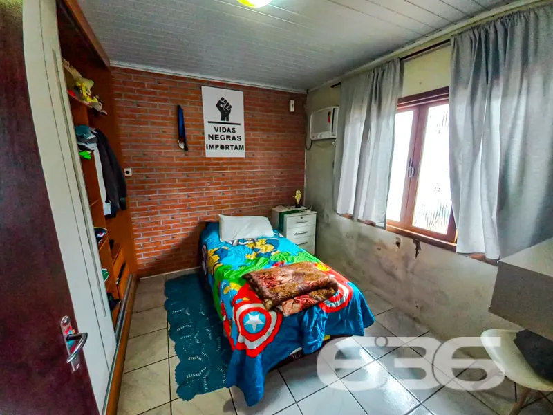ResidĂȘncia tĂ©rrea Ă venda no bairro Comasa, Joinvi