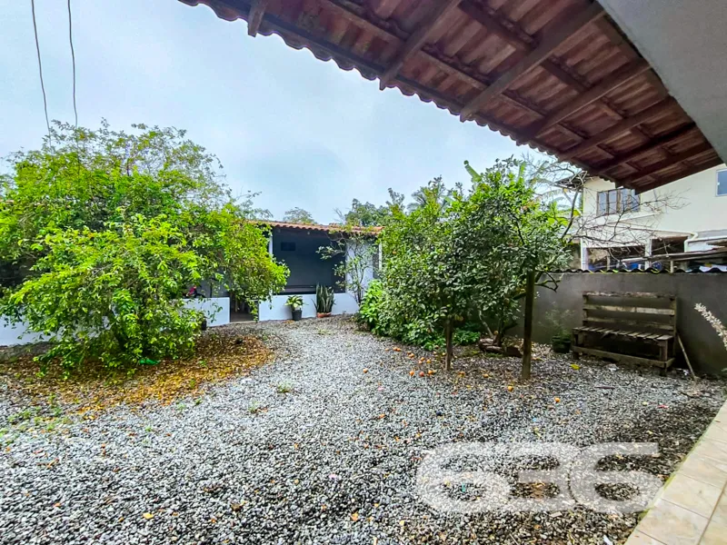 Casa tĂ©rrea Ă venda no bairro Comasa â conforto, e