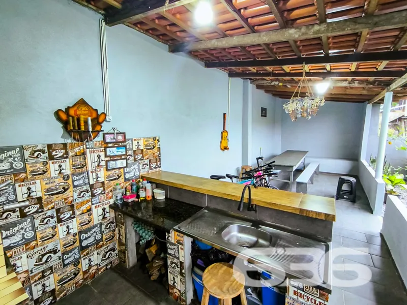 Casa tĂ©rrea Ă venda no bairro Comasa â conforto, e
