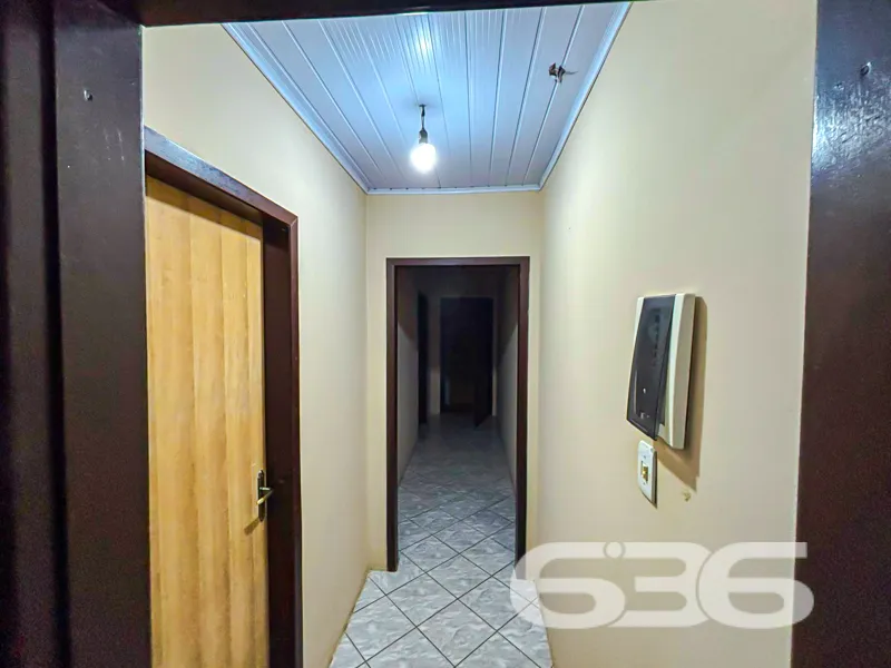 ResidĂȘncia tĂ©rrea ampla, terreno com 888mÂČ e edĂcu