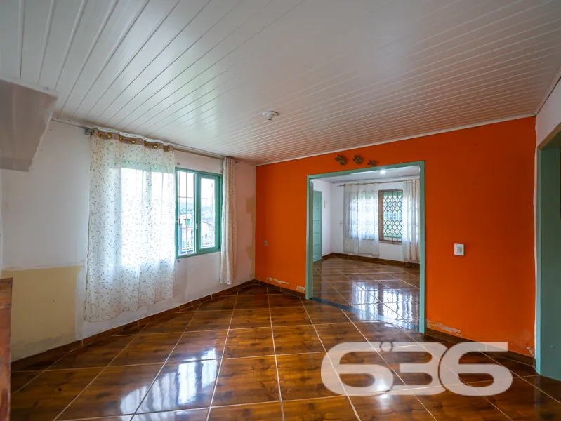 Oportunidade em Joinville! Casa térrea em terreno