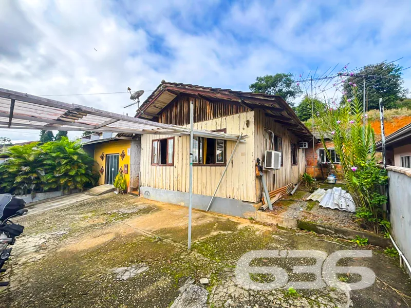 Oportunidade com amplo terreno no bairro Nova Bras