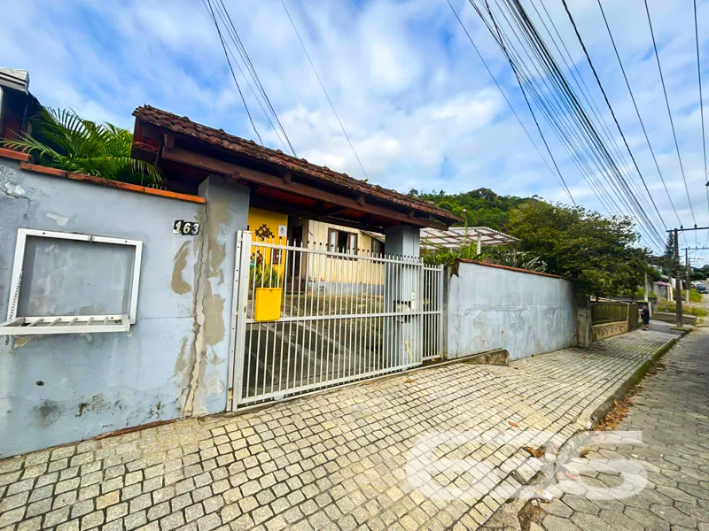 Oportunidade com amplo terreno no bairro Nova Bras